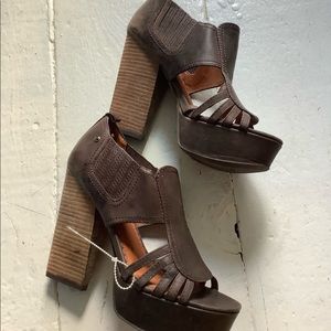 Lucky brand new palma heels platforms